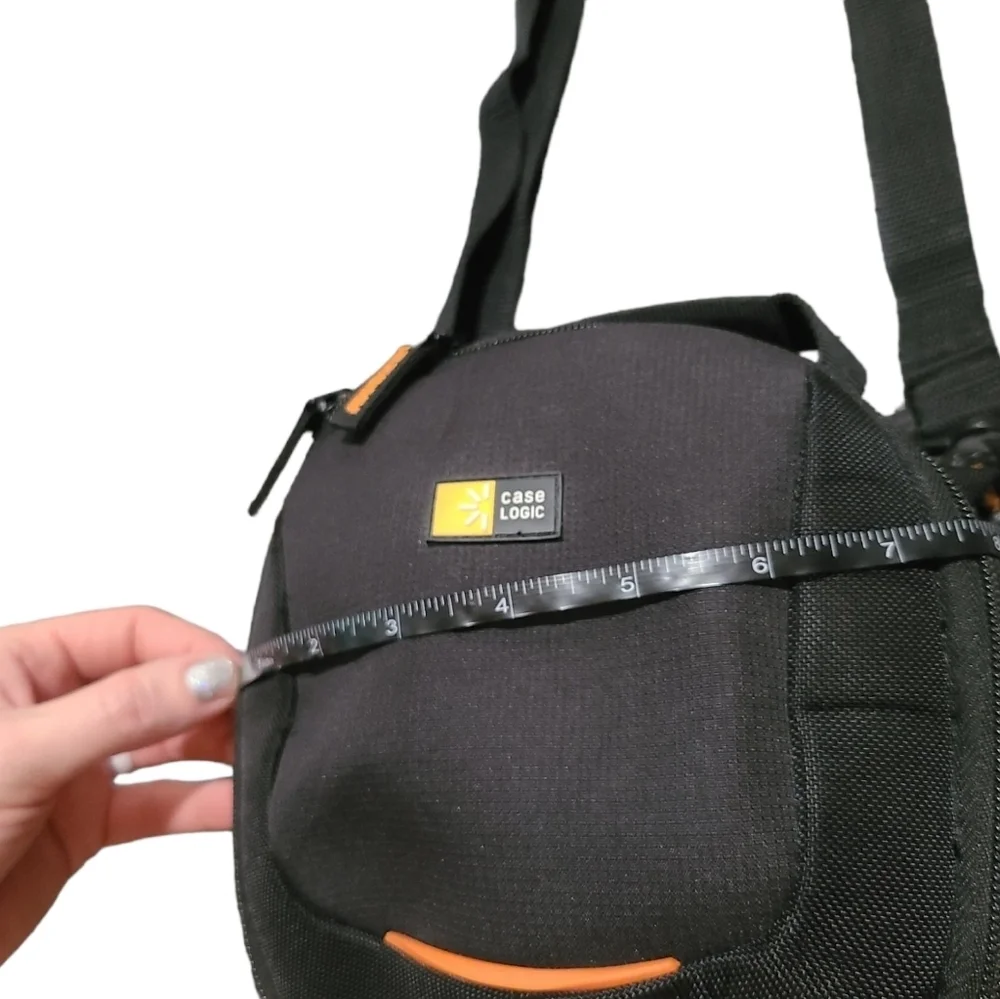 CASE LOGIC zippered camera bag